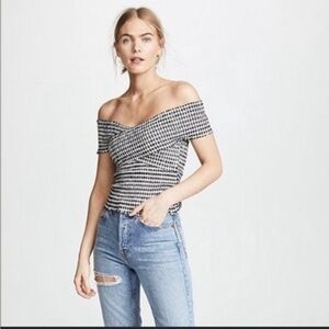 Urban outfitters cupcakes and cashmere marked top size M